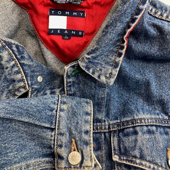 Vintage Denim Jacket with red contrast by Tommy Hilfiger L - Picture 4 of 9